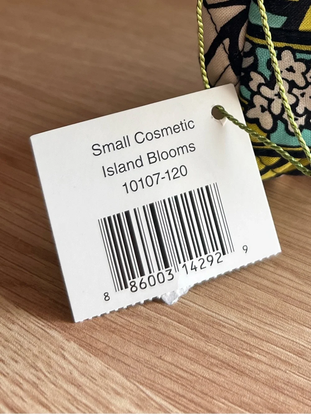 NWT Vera Bradley Island Blooms Small Cosmetic Bag